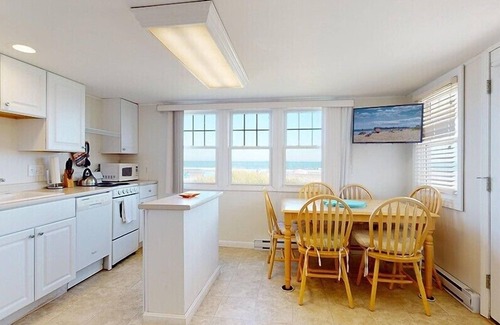 Old Orchard Beach Cottage | Cottages by the Sea #1 by Bayley Vacation Rentals