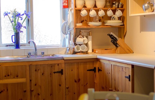 Ballyferriter Cottage | cottages located on tip of scenic Dingle Peninsula