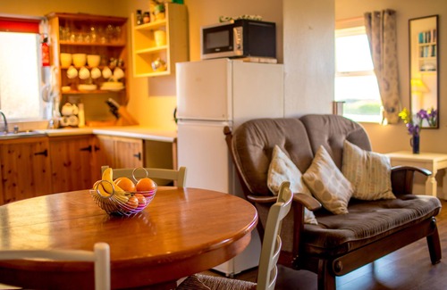 Ballyferriter Cottage | cottages located on tip of scenic Dingle Peninsula
