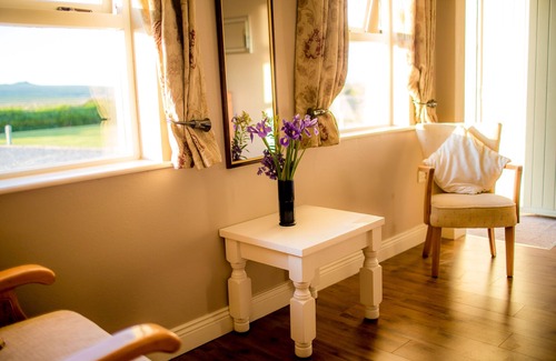 Ballyferriter Cottage | cottages located on tip of scenic Dingle Peninsula