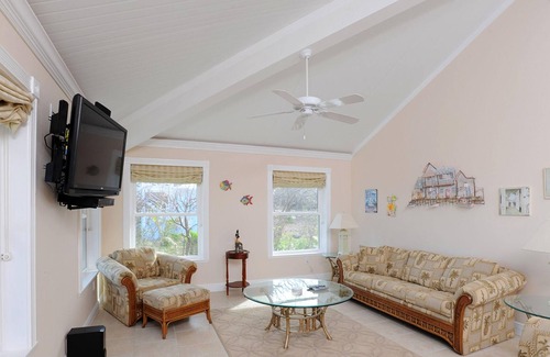 Rainbow Bay House | Cotton & Coconuts by Eleuthera Vacation Rentals