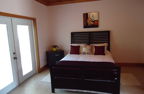Deadmans Cay House | country cove , quiet, charming, modern