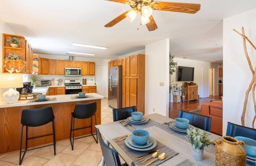 Ranchita House | Country Cowboy Hot Tub Home on 20 Private Acres with 2 EV Chargers, Pet Friendly