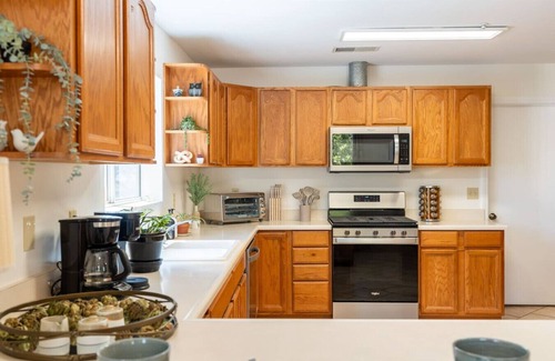Ranchita House | Country Cowboy Hot Tub Home on 20 Private Acres with 2 EV Chargers, Pet Friendly