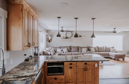 Salmon Other | Country Farmhouse Sleeps 12 with hot tub.