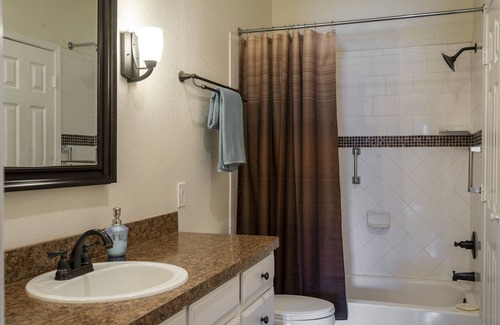 Fort Worth Other | Country Getaway 1 mile from Harbor One Marina on Eagle Mt. Lake.