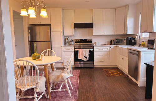 Alexandria House | Country Getaway Gorgeous Views on 10 acres near small towns and bike trails.