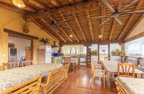 Santo Tome del Puerto House | Country House 'Cabra' with Mountain View, Private Garden and Wi-Fi