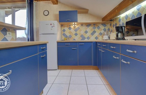 Brison-Saint-Innocent House | Country house located 1km from the Lac du Bourget beach (largest natural lake in France). At 6km,