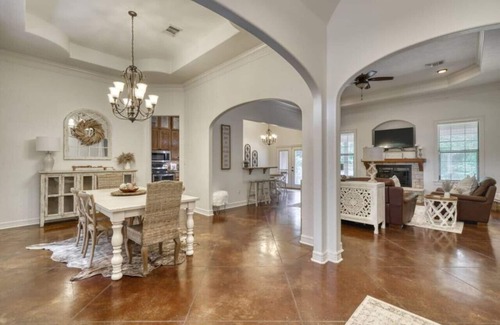 Brenham House | Country hideaway, your escape from the city!
