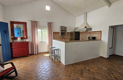 Marchena House | Country House 'Casa Rural The Hope' with Private Pool, Wi-Fi and Air Conditioning