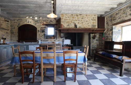 Menditte House | country holiday home - MENDITTE