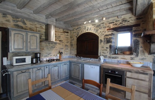 Menditte House | country holiday home - MENDITTE