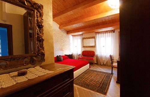 Cartoceto Bed & Breakfast | country house 10 km from Fano Camera Suite