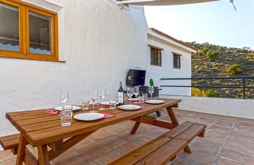 Malaga-Este House | Country house 15 minutes from the beach