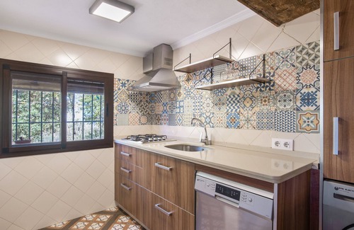 El Gastor House | Country House 'Bella Vista El Gastor' with Lake View, Private Pool and Wi-Fi
