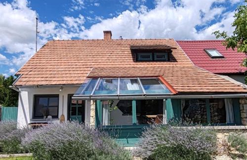 Vaszoly Ski Chalet | Country house by the creek
