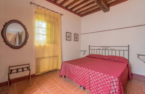 San Gimignano Other | Country House/Farm House in San Gimignano with 2 bedrooms sleeps 4