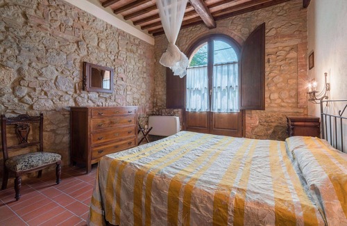 San Gimignano Other | Country House/Farm House in San Gimignano with 3 bedrooms sleeps 7
