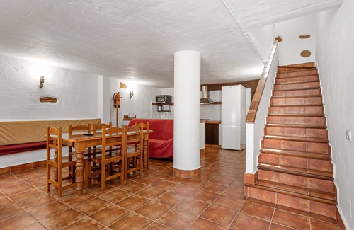 Malaga House | Country House 'La Cuadra' with Lake View, Shared Pool and Private Terrace