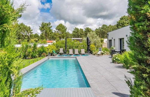 La Palmyre Villa | Country House 'La Lagune' with Private Pool, Private Terrace and Wi-Fi