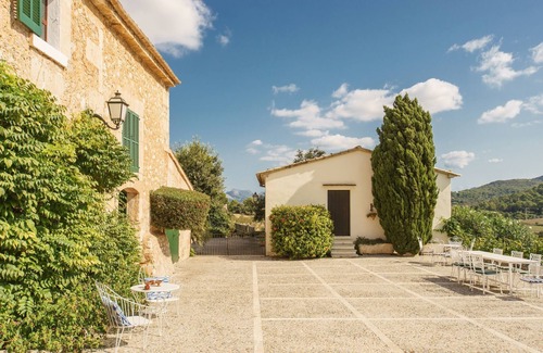 Alcudia Villa | Country House with Private Pool And Superb Views. At 7 km. from Alcudia town.