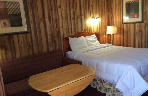 Licking Hotel | Country Inn - Licking