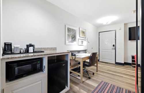 Merrillville Hotel | Country Inn & Suites by Radisson, Merrillville, IN