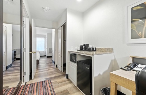 Merrillville Hotel | Country Inn & Suites by Radisson, Merrillville, IN