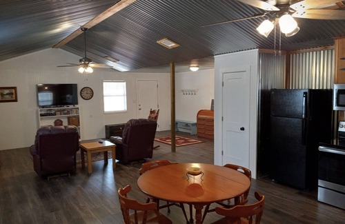 Somerville House | Country Living with Kyle Field 30 minutes away