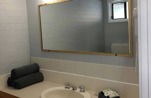 West Wyalong Hotel | Country Roads Motor Inn