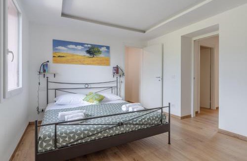 Cascina Apartment | Countryside Apt with Swimming Pool and Parking