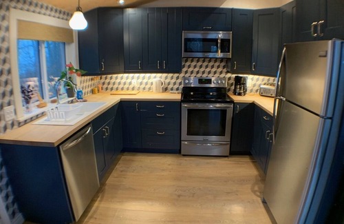 Prince Edward House | COUNTY DREAM COVE WATERFRONT