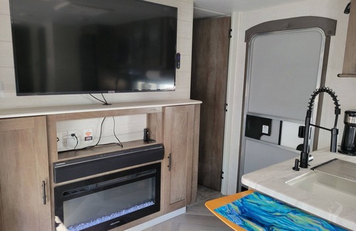 Key Largo House | Couples paradise-king bed/AC/kayaks for your use/fishing/snorkeling/diving