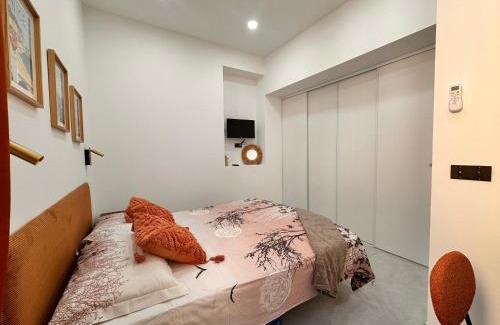 Roquebrune-Cap-Martin Apartment | Courts & Coasts few steps from Tennis courts, Country Club and Montecarlo Beach