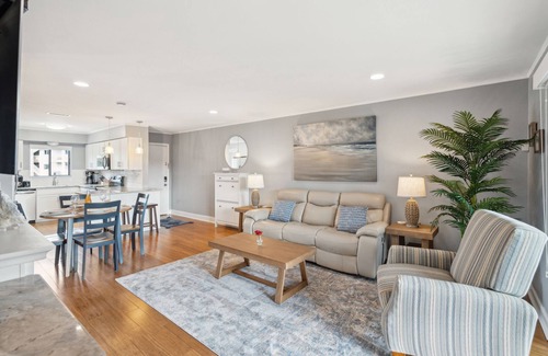 Seabrook Island Condo | Courtside Condo! Resort Amenities in Gated Community-2061 Marsh Walk