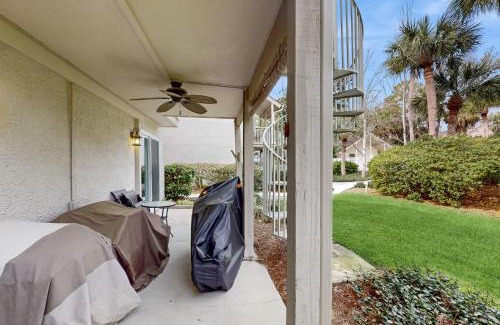 Hilton Head Island Apartment | Courtside, Unit #22