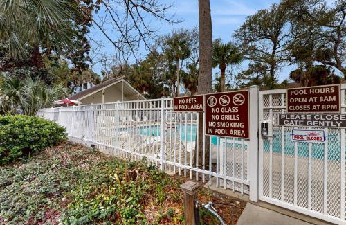 Hilton Head Island Apartment | Courtside, Unit #22