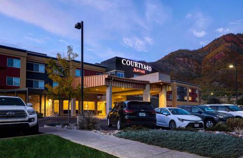 Glenwood Springs Hotel | Courtyard by Marriott Glenwood Springs