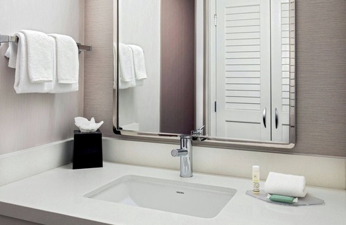 Andover Hotel | Courtyard by Marriott Boston Andover