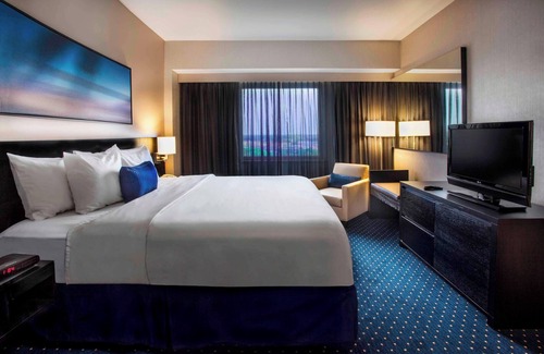 Queens Hotel | Courtyard by Marriott New York JFK Airport