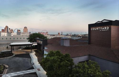 Downtown St. Louis Hotel | Courtyard by Marriott St. Louis Downtown West