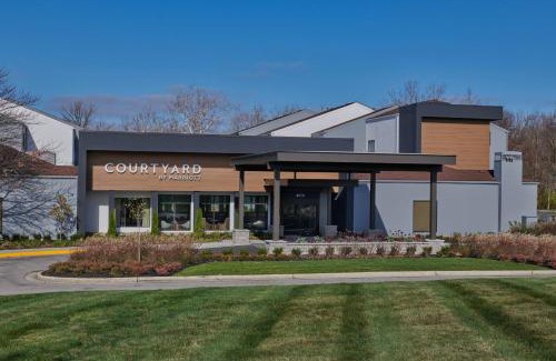 Indianapolis Hotel | Courtyard by Marriott Indianapolis Castleton