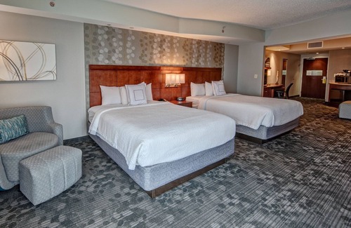Central Newport News Hotel | Courtyard by Marriott Newport News Airport