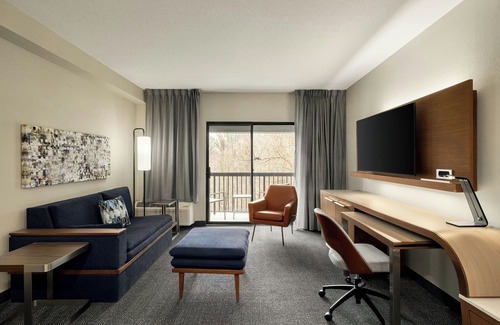 Talleyville Hotel | Courtyard by Marriott Wilmington Brandywine