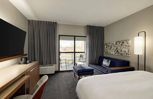 Talleyville Hotel | Courtyard by Marriott Wilmington Brandywine