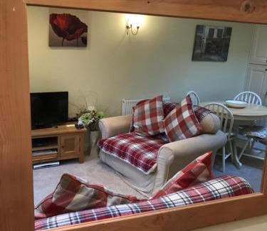 Kendal House | courtyard cottage