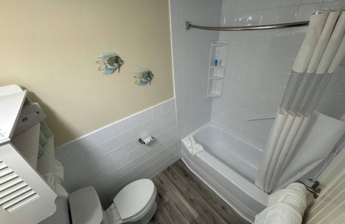 Hyannis Hotel | Courtyard Resort