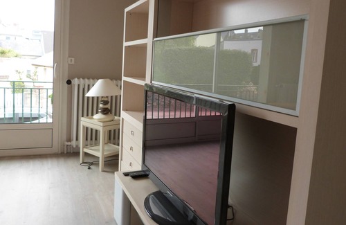 Agon-Coutainville House | Coutainville center: renovated house, close to shops, beach, tennis and golf