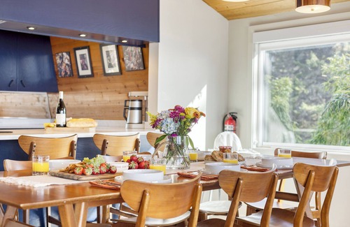 Arch Cape House | Cove Keep by AvantStay | Stunning Ocean Views | Designed for Groups